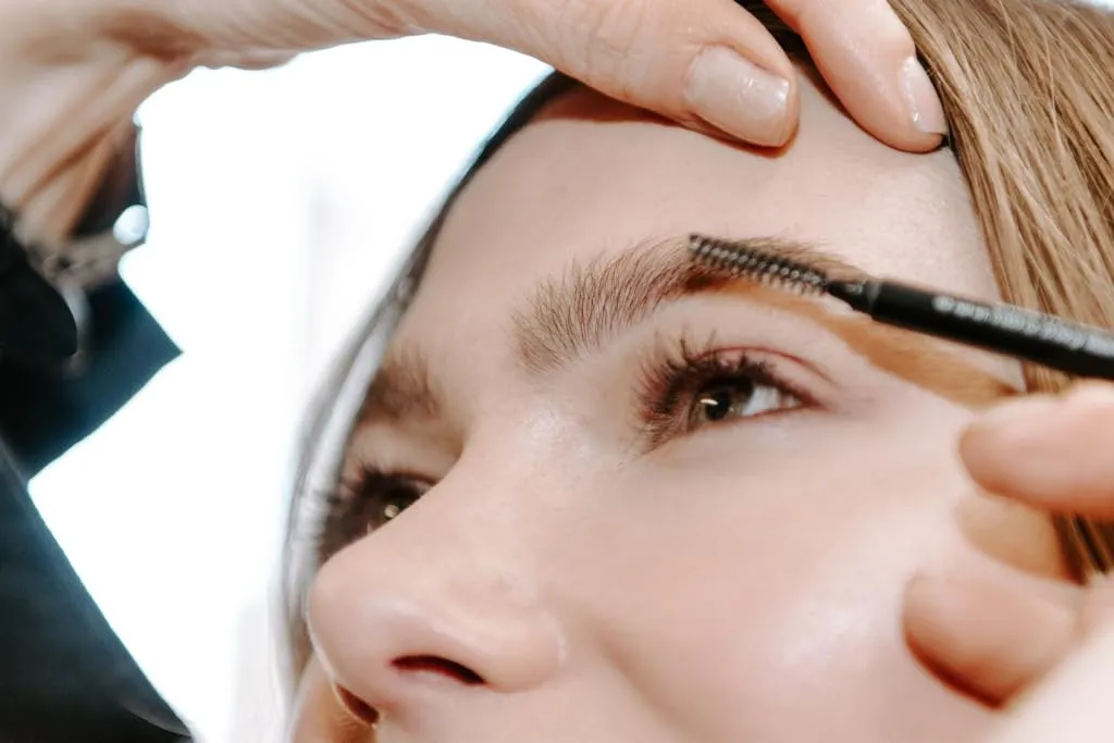 elke PRECISION RETRACTABLE BROW PENCIL (Ash Brown)