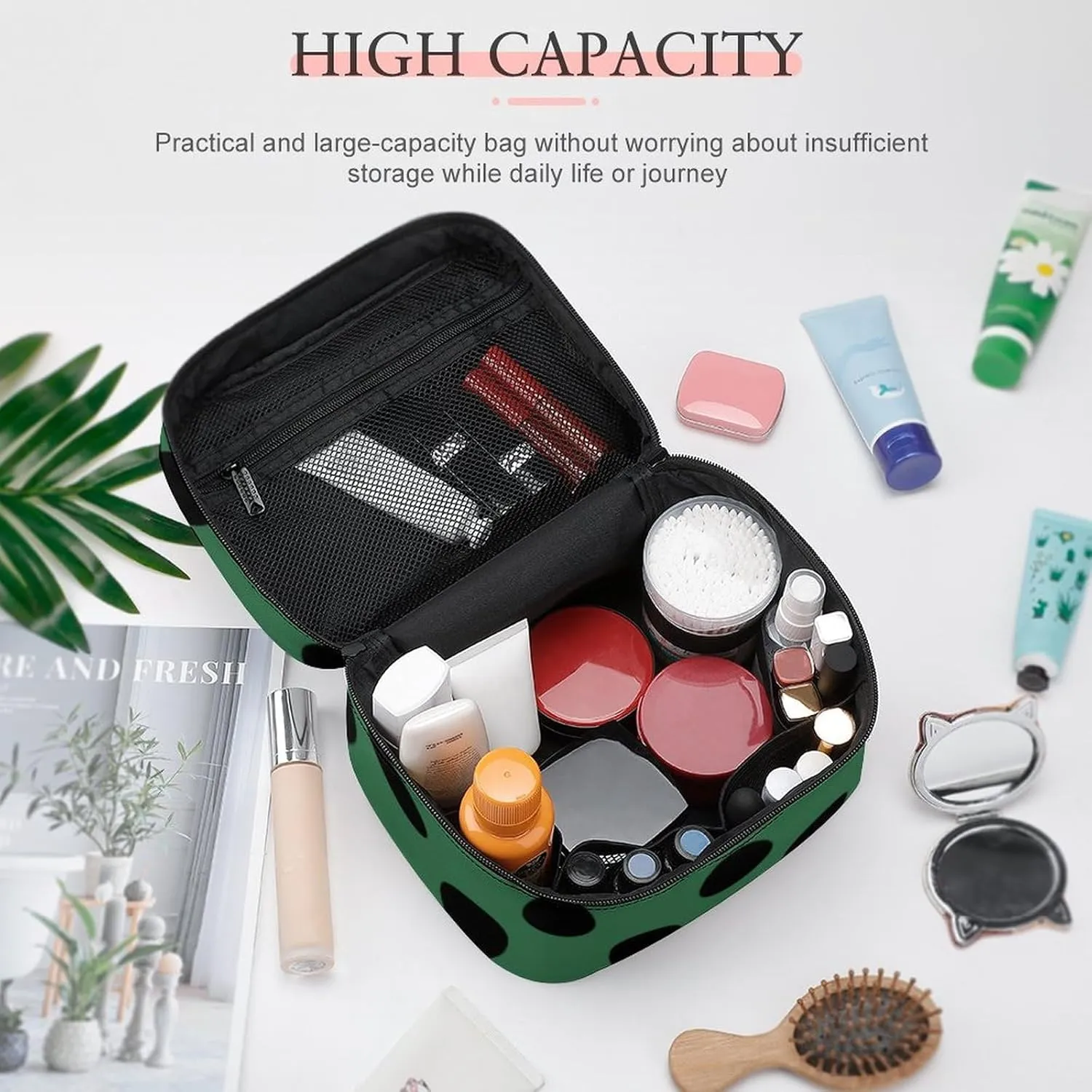 Makeup Bag, Black Polka Dots on Dark Green Travel Cosmetic Bag Makeup Organizer Case Large Capacity Portable Zipper Toiletry Bag for Women